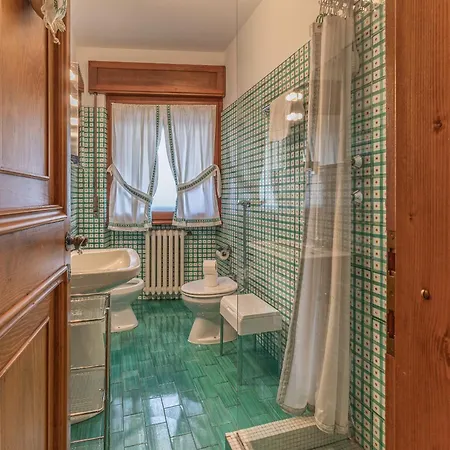 Casa Bigontina 19, In The Center Of Cortina *